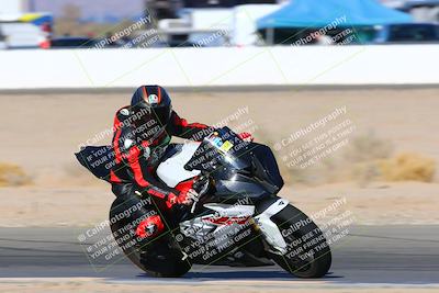 media/Jan-08-2022-SoCal Trackdays (Sat) [[1ec2777125]]/Turn 15 Inside (950am)/